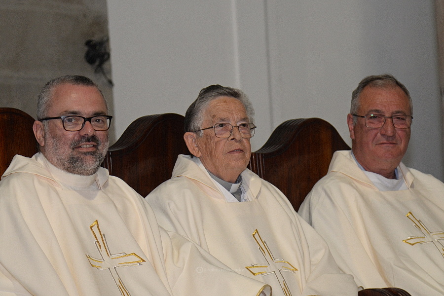 Padres que celebram jubileu em Angra recebem bênção apostólica do Papa Francisco