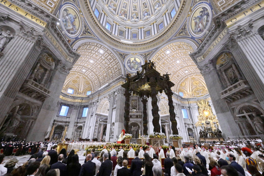 Papa pede fim das “polémicas”, em novo documento sobre a Liturgia