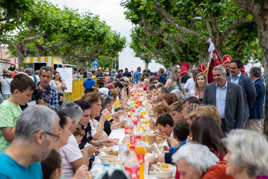 Festas do Espirito Santo de Ponta Delgada serviram sopas no Campo de São Francisco