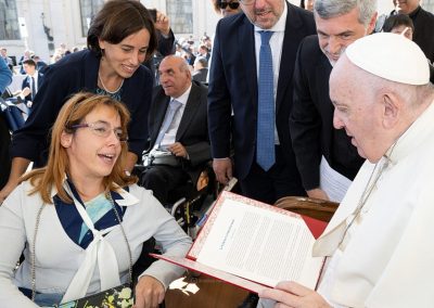 Pessoas com deficiência pedem "plena inclusão"na vida da Igreja