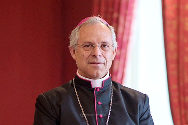 D. Armando Esteves Domingues é o 40º Bispo de Angra