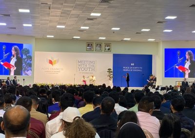 Francisco diz que o mundo precisa de "campeões de fraternidade" para superar "ventos de guerra"