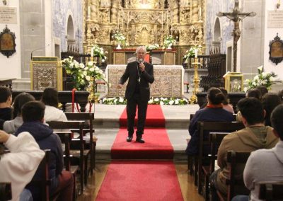 Primeira visita do bispo de Angra às ilhas do Faial, Corvo e Flores centrada na juventude