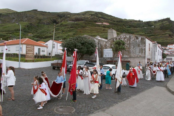 Ilha mais pequena dos Açores é a primeira a honrar o Divino Espírito Santo