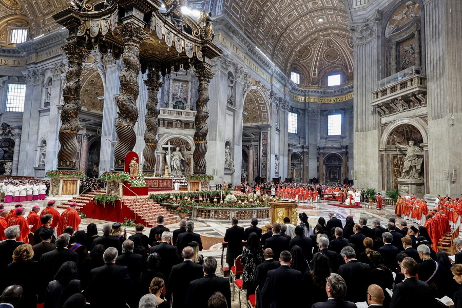 Vaticano: Papa pede Igreja em diálogo, capaz de oferecer “acompanhamento, proximidade e esperança”
