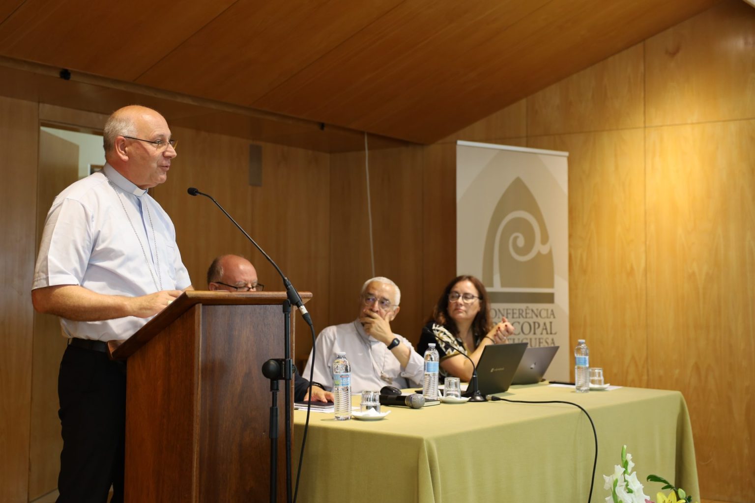 Conferência Episcopal assume necessidade de renovação e envolvimento de todas as comunidades