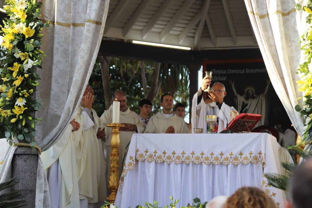 Lomba da Fazenda presta sentida homenagem a Monsenhor Augusto Cabral