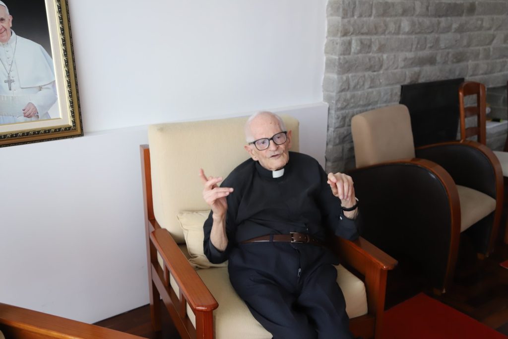 Monsenhor António da Luz celebra 90 anos de vida: “Sempre fui pastor, embora tenha passado muito tempo no Seminário”